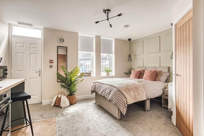 Studio To Rent In Room, Old Chester Road, DE1