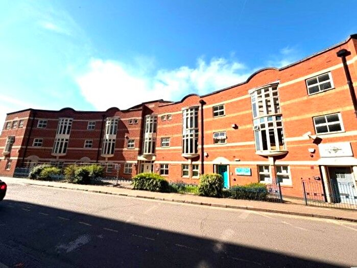 1 Bedroom Flat To Rent In Andover Street, Leicester, LE2