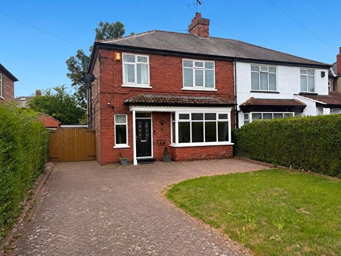 4 Bedroom Semi Detached House For Sale In Emerson Avenue, Middlesbrough, TS5
