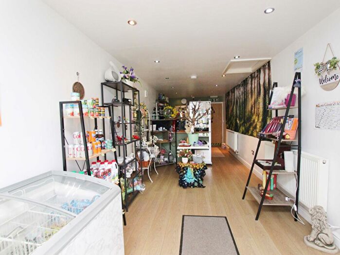 2 Bedroom Detached House For Sale In Brynamlwg, Pontyclun, CF72