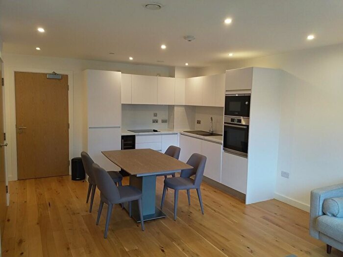 1 Bedroom Flat For Sale In Communication Row, Birmingham, West Midlands, B15