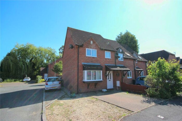 3 Bedroom End Of Terrace House To Rent In Stanshaws Close, Bradley Stoke, Bristol, BS32