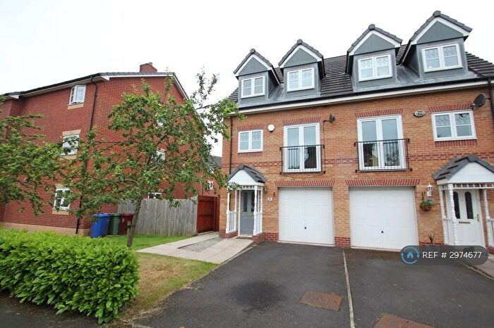 4 Bedroom Semi-Detached House To Rent In Worcester Avenue, Manchester, M23