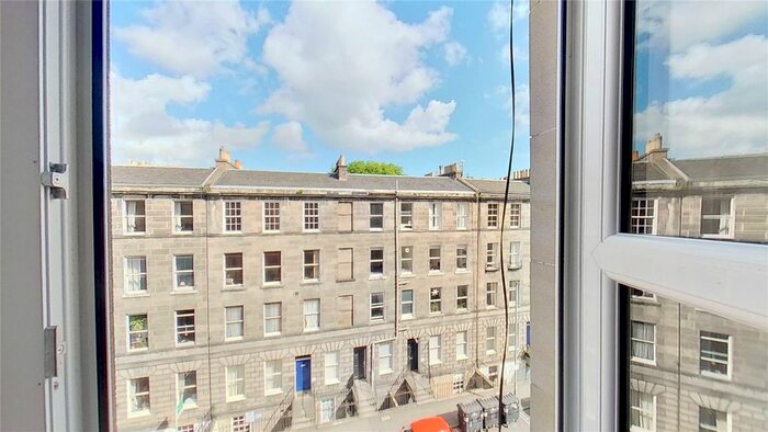 2 Bedroom Flat To Rent In Montague Street, Edinburgh, EH8