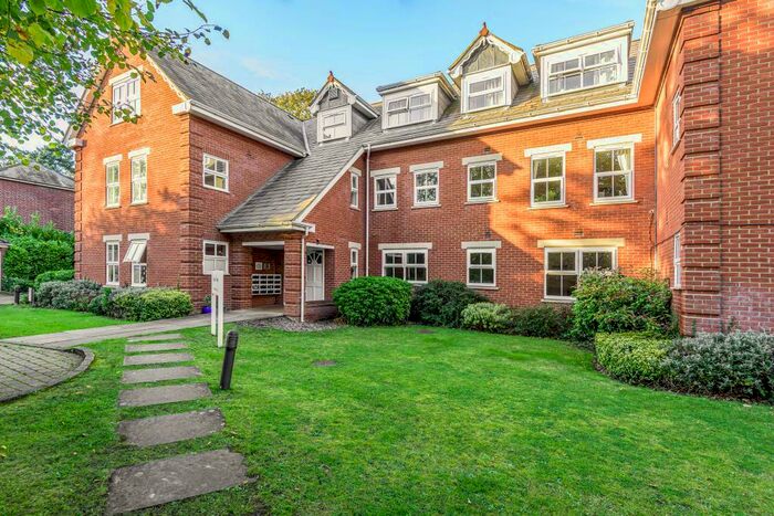 2 Bedroom Apartment To Rent In Woking, Surrey, GU21