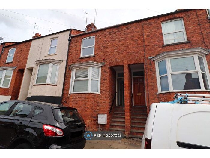 3 Bedroom Terraced House To Rent In Newington Road, Northampton, NN2