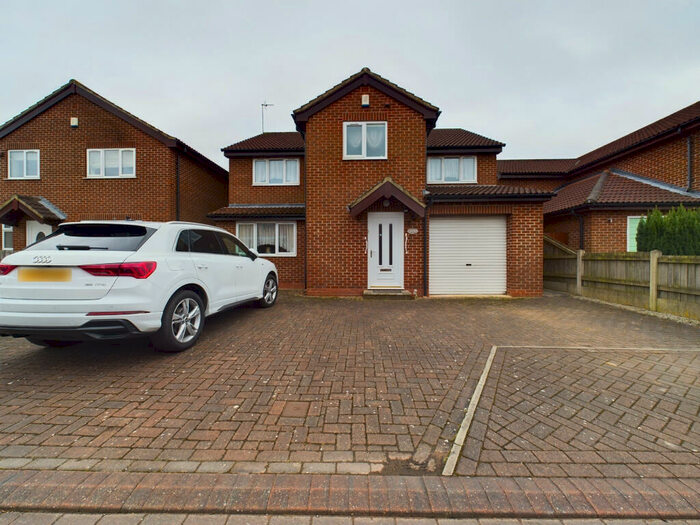 5 Bedroom Detached House For Sale In Holmes Park, Eastrington, DN14