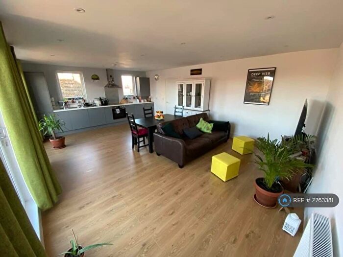 3 Bedroom Penthouse To Rent In Cameron Court, London, E12
