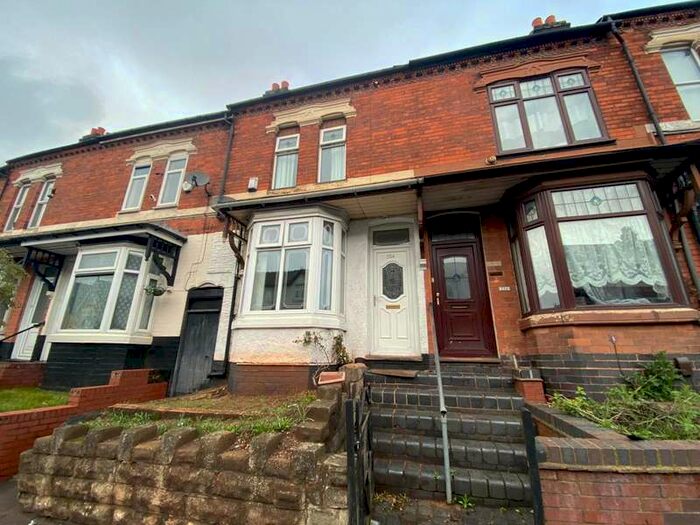 3 Bedroom Terraced House To Rent In Warwick Road, Birmingham, B11
