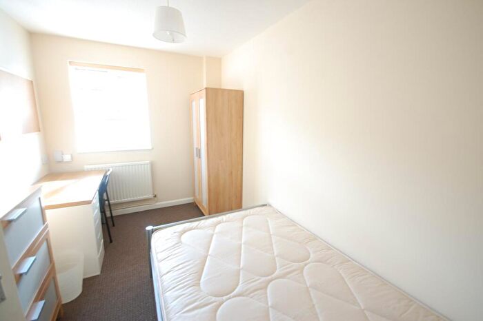 1 Bedroom Terraced House To Rent In Peveril Street, Nottingham, Nottinghamshire, NG7