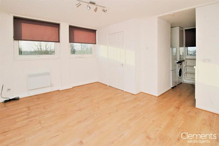 1 Bedroom Flat To Rent In Gadebridge, Hemel Hempstead, HP1