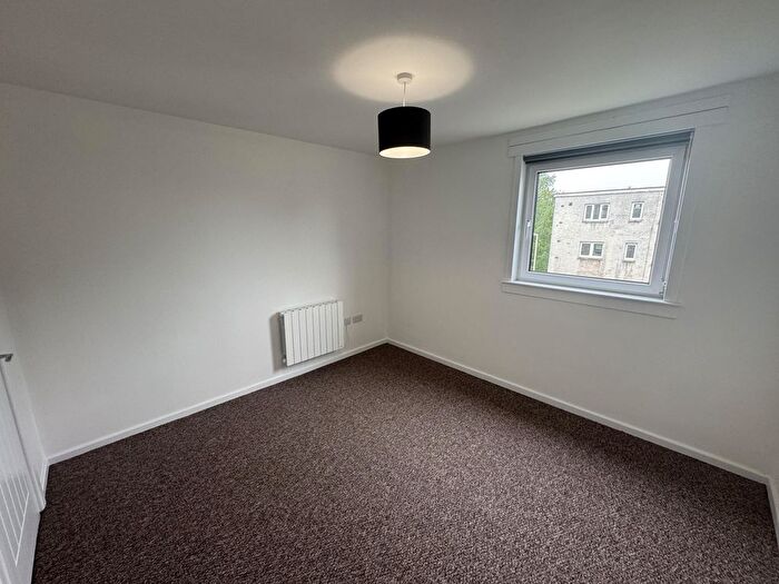 2 Bedroom Flat To Rent In Brington Place, Dundee, DD4