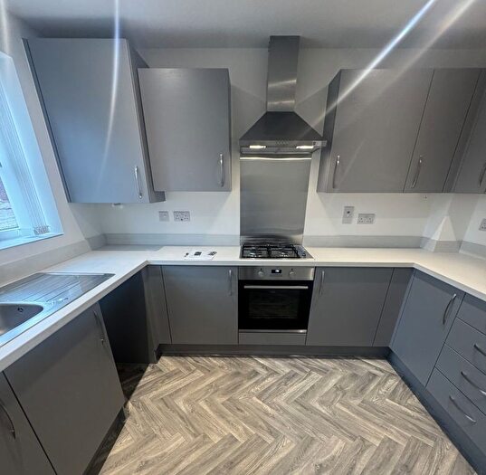 2 Bedroom Town House For Sale In Stanier Drive, Hartshorne, Swadlincote, DE11