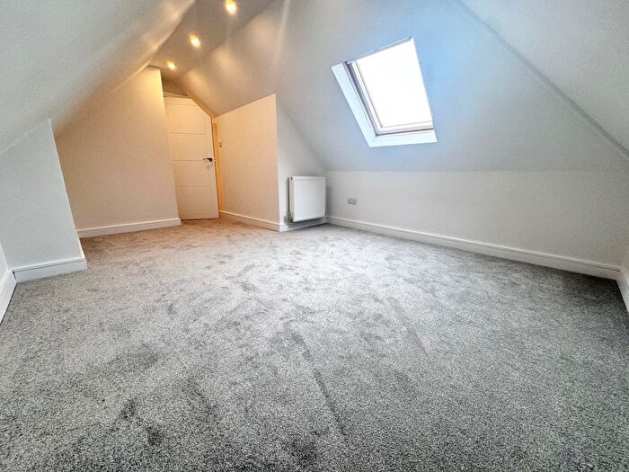 2 Bedroom Flat To Rent In Carlton Road, Bournemouth, BH1