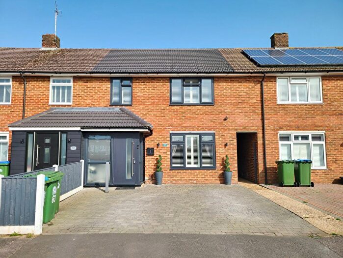 3 Bedroom Terraced House For Sale In Maybush Road, Southampton, SO16