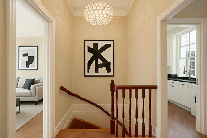 2 Bedroom Apartment To Rent In Dorset Square, London, NW1