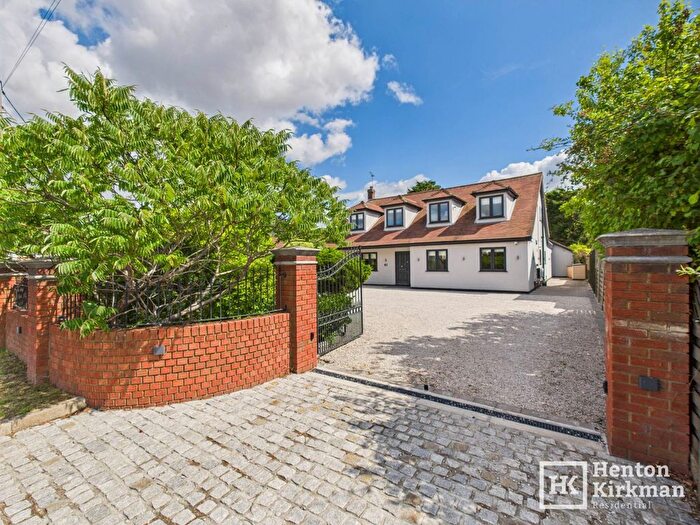 4 Bedroom Detached House For Sale In Brock Hill, Wickford, SS11