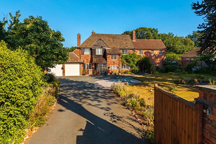 5 Bedroom Detached House For Sale In Chester Road, Mere, Knutsford, Cheshire, WA16