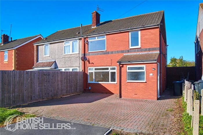 3 Bedroom Semi-Detached House For Sale In Welcombe Avenue, Swindon, Wiltshire, SN3