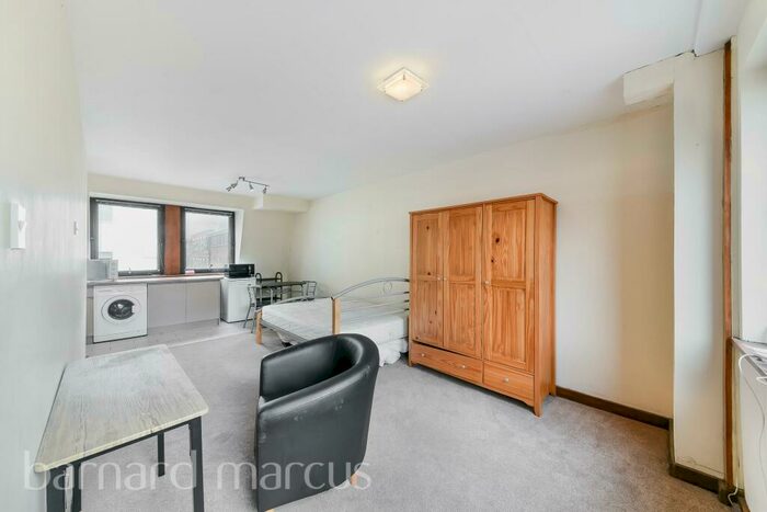 Apartment To Rent In Leather Lane, Chancery Lane, EC1N