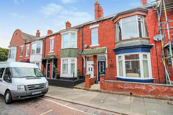 3 Bedroom Flat To Rent In Birchington Avenue, South Shields, NE33