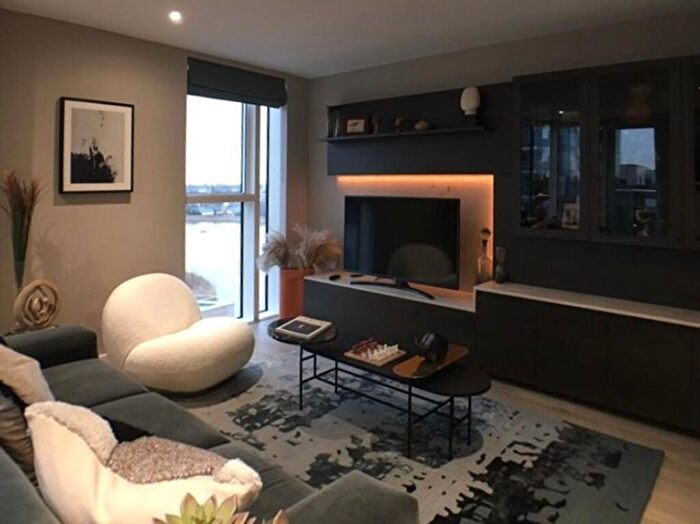 2 Bedroom Flat For Sale In Emperor Point, Woodberry Grove, N4