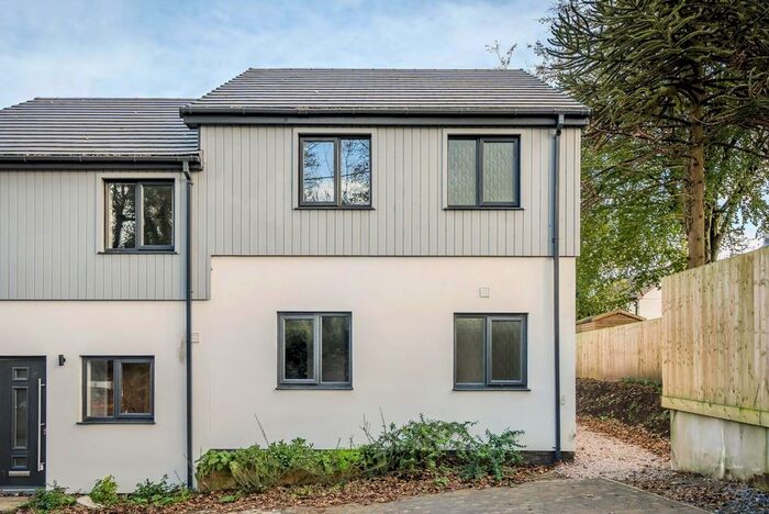 1 Bedroom Flat To Rent In Penhaven Court, Parkham, Bideford, EX39