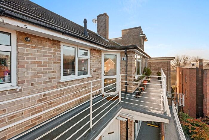 2 Bedroom Maisonette For Sale In Sycamore Place, Hill Avenue, Amersham, Buckinghamshire, HP6