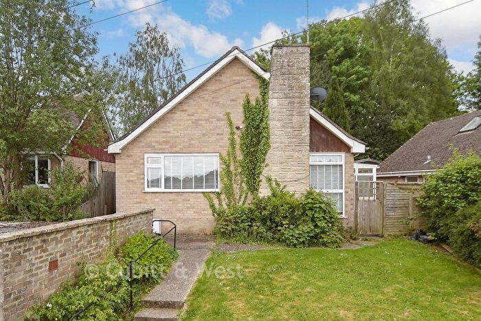 3 Bedroom Detached Bungalow For Sale In Woods Hill Close, Ashurst Wood, West Sussex, RH19