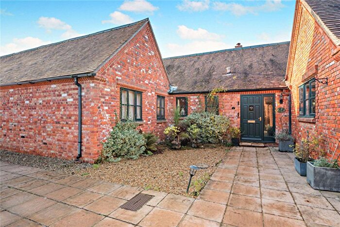 4 Bedroom Detached House For Sale In Hambridge Lane, Newbury, Berkshire, RG14