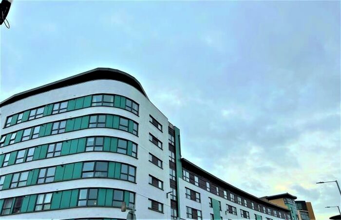 2 Bedroom Flat To Rent In Moir Street, City Centre, Glasgow G1