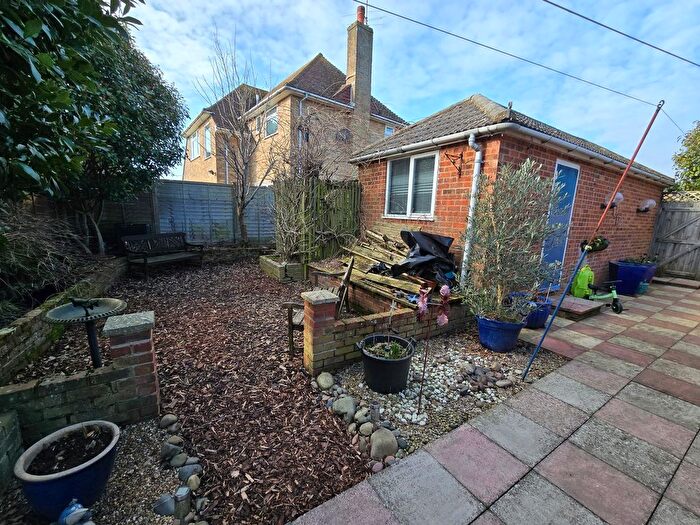 3 Bedroom Bungalow For Sale In Berwick Close, Bexhill-On-Sea, TN39