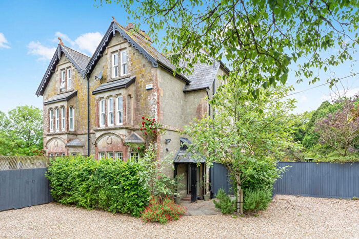 5 Bedroom Semi Detached House For Sale In Ivy Cross, Shaftesbury, SP7