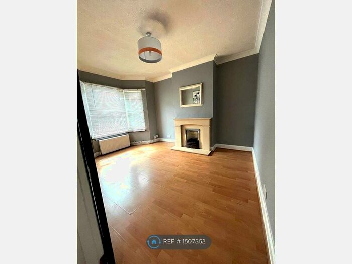 3 Bedroom Terraced House To Rent In Rainsford Road, Chelmsford, CM1