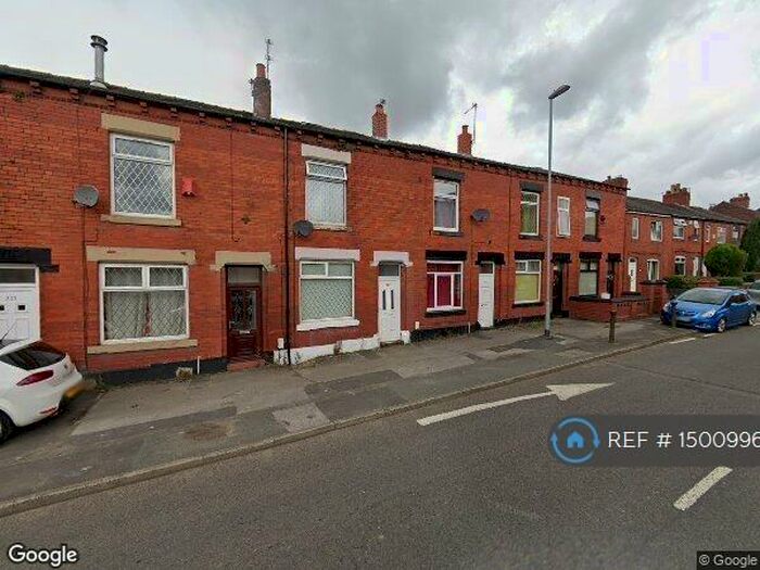 2 Bedroom Terraced House To Rent In Fields New Rd, Oldham, OL9