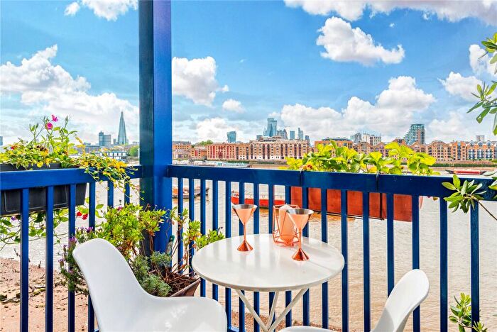 2 Bedroom Flat To Rent In Rotherhithe Street, Surrey Quays, SE16