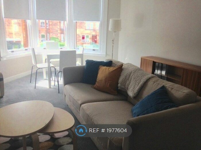 2 Bedroom Flat To Rent In Paisley Road West, Glasgow, G52
