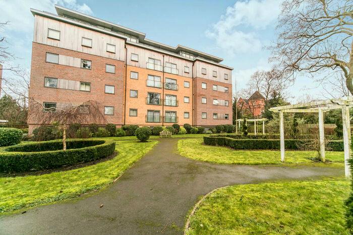 2 Bedroom Apartment To Rent In Priory Point, Southcote Lane, RG30