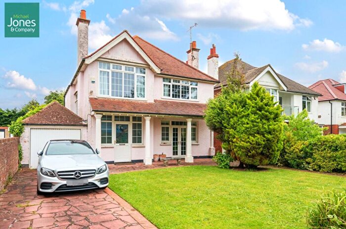 4 Bedroom Detached House To Rent In Grand Avenue, West Worthing, BN11