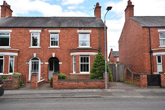 4 Bedroom Semi-Detached House For Sale In Charles Street, Newark, NG24