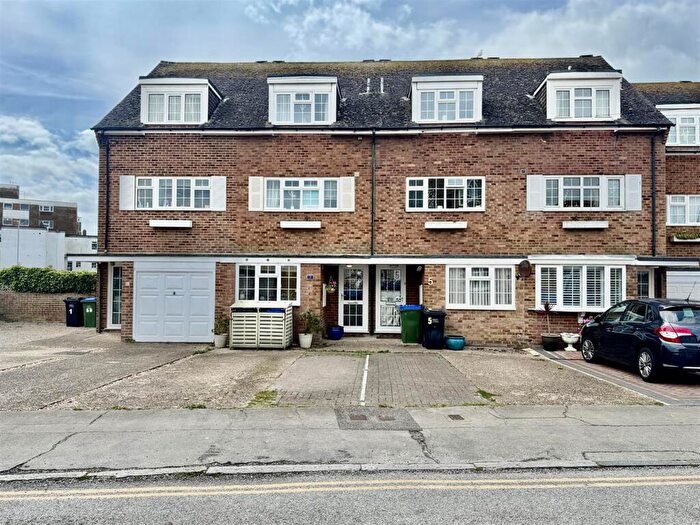 3 Bedroom House For Sale In Richmond Road, Seaford, BN25