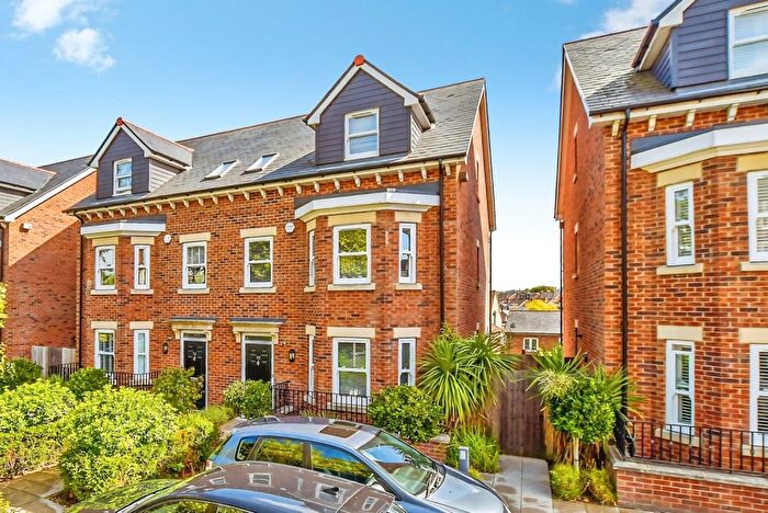 4 Bedroom Town House To Rent In St. Johns Road, Tunbridge Wells, TN4