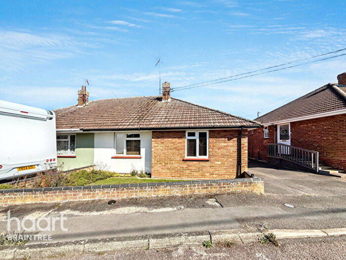 2 Bedroom Semi-Detached Bungalow For Sale In Cornwall Gardens, Braintree, CM7