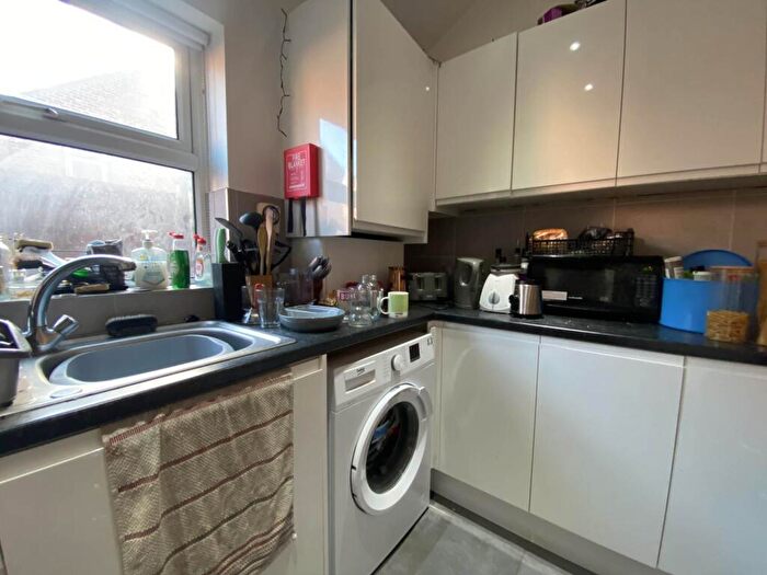 4 Bedroom Terraced House To Rent In Mabfield Road, Fallowfield, M14