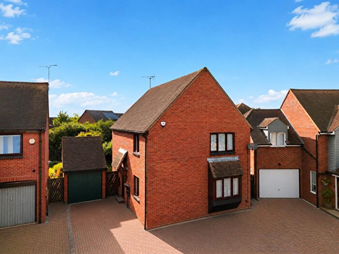 4 Bedroom Detached House For Sale In Merton Place, South Woodham Ferrers, CM3