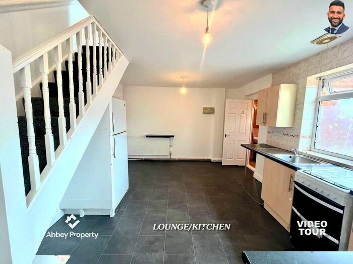 1 Bedroom Flat To Rent In Stratford Road, Kingsway, LU4