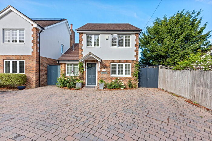 4 Bedroom Detached House For Sale In Glaziers Lane, Normandy, Guildford, GU3