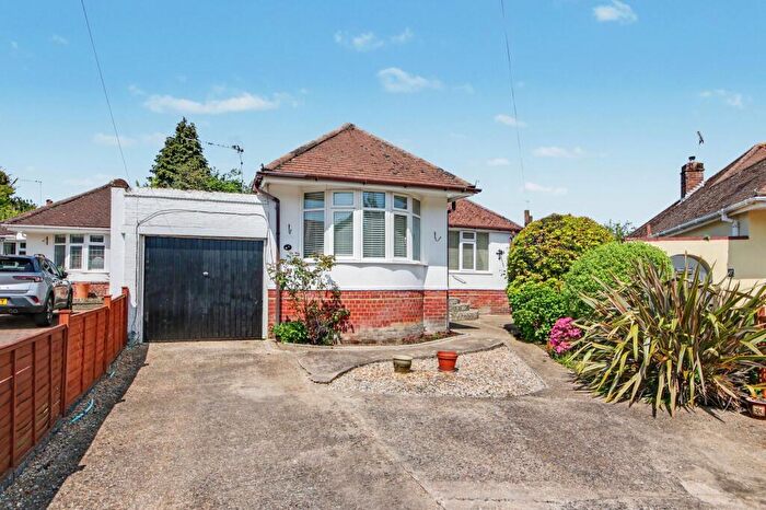 3 Bedroom Detached Bungalow For Sale In Weston Crescent, Harefield, SO18