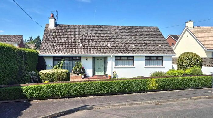 3 Bedroom Bungalows For Sale In Shandon Park, Derry, BT48