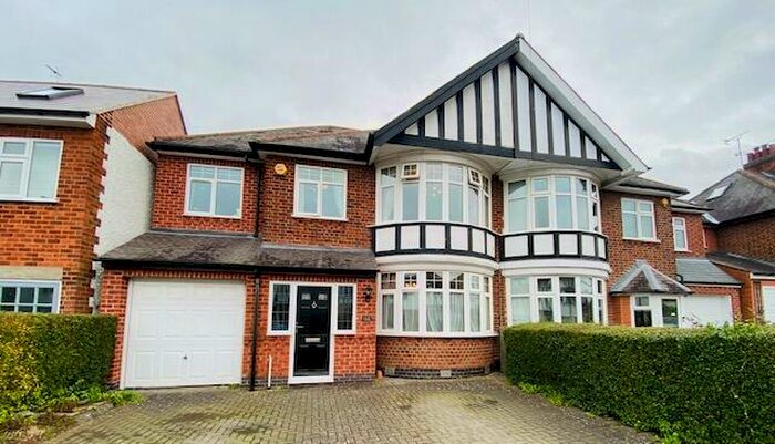 4 Bedroom Semi-Detached House To Rent In Carisbrooke Road, Leicester, LE2